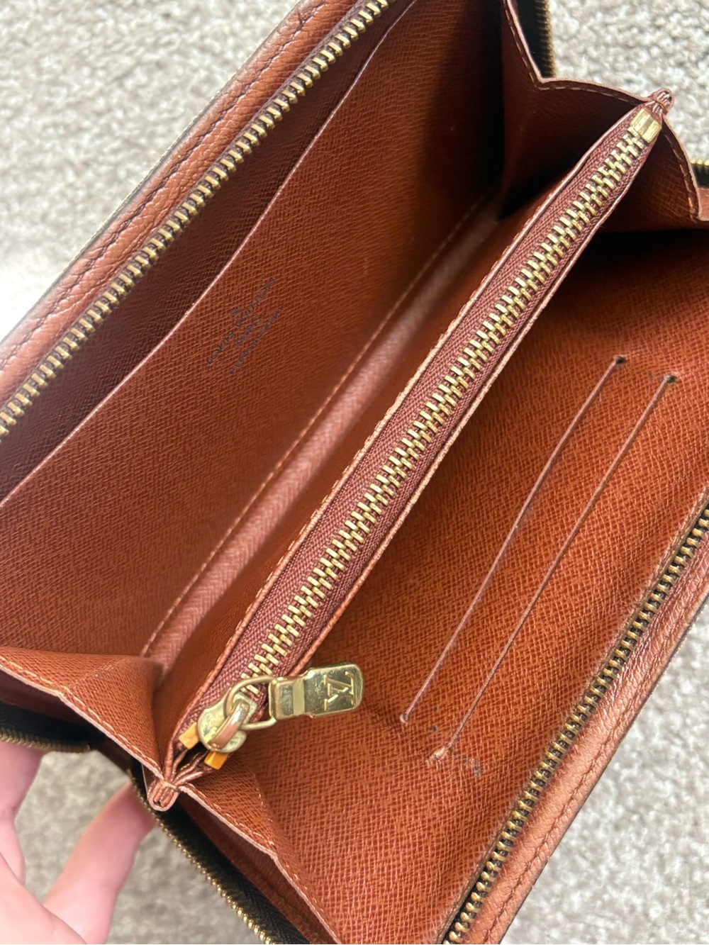 Auth Louis Vuitton monogram zippy wallet - Picture 6 of 13